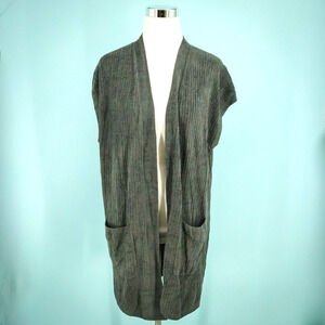 Barefoot Dreams Size Medium M Carbon Gray CozyChic Ultra Lite Ribbed Vest NEW